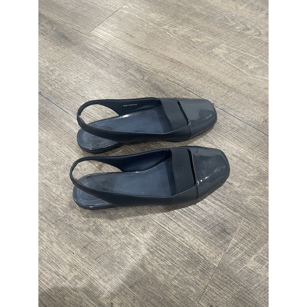 Trotters‎ Women's Sarina Ballet Flat Size 8.5 Navy Sling back Comfort